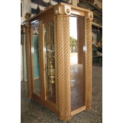 Βιτρίνα για θυμιατά  ιερού ναού 