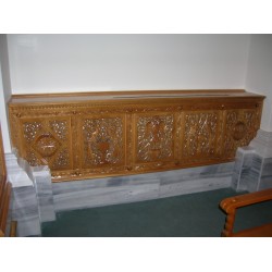 Επένδυση με ξυλόγλυπτα ταμπλαδοτά σχέδια