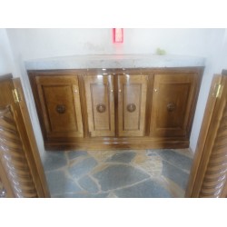 Ντουλάπια από ξύλο μασίφ 