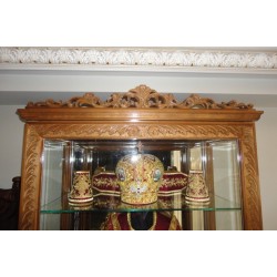 Βιτρίνα για δεσποτική στόφα 