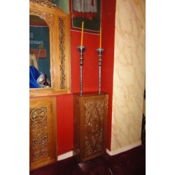 Ντουλάπι στο ιερό και βάση για ντολτσες 