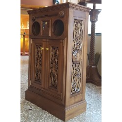 Παγκάρι με θέση για μανουάλι 