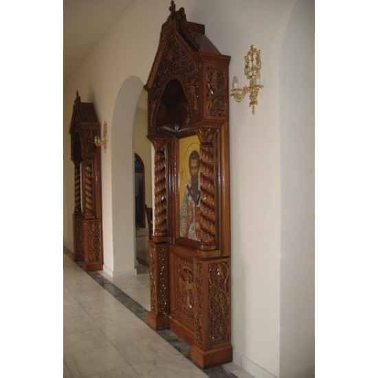 Προσκυνητάρι τοίχου βυζαντινού ρυθμού με ξυλόγλυπτες κολώνες